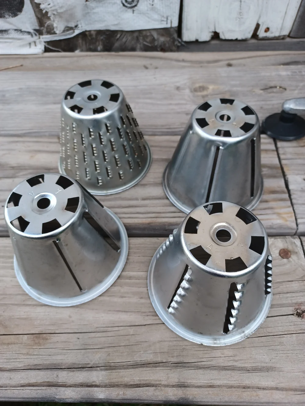 Vtg Betsy Ross Manual Rotary Vegetable Grater/ ProcesorFood -Silver